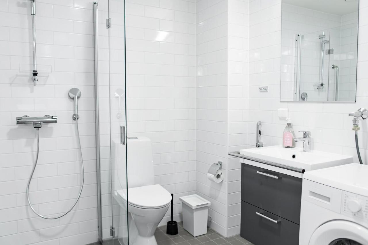 Forenom Serviced Apartments Helsinki Toeoeloe Esterno foto