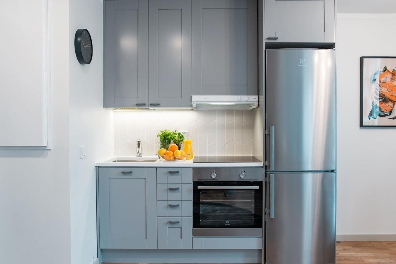Forenom Serviced Apartments Helsinki Toeoeloe Esterno foto