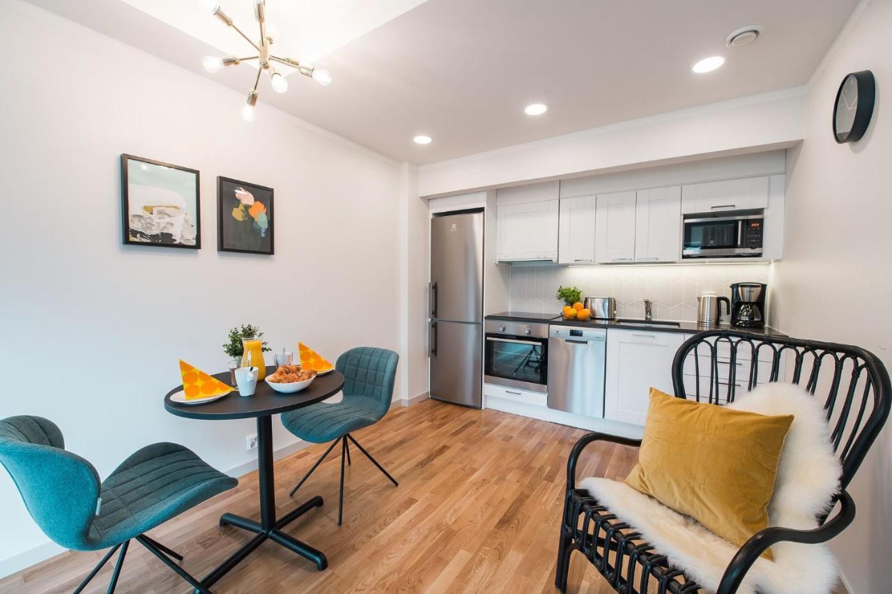 Forenom Serviced Apartments Helsinki Toeoeloe Esterno foto