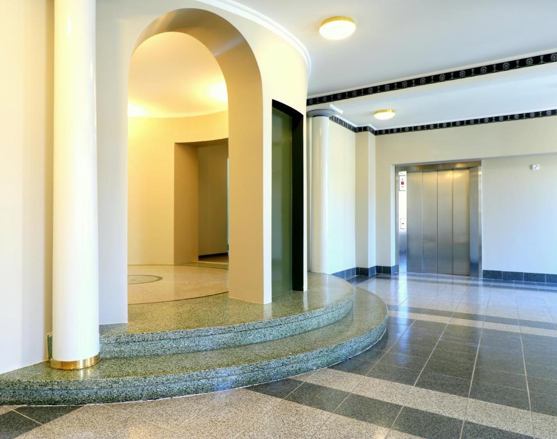 Forenom Serviced Apartments Helsinki Toeoeloe Esterno foto