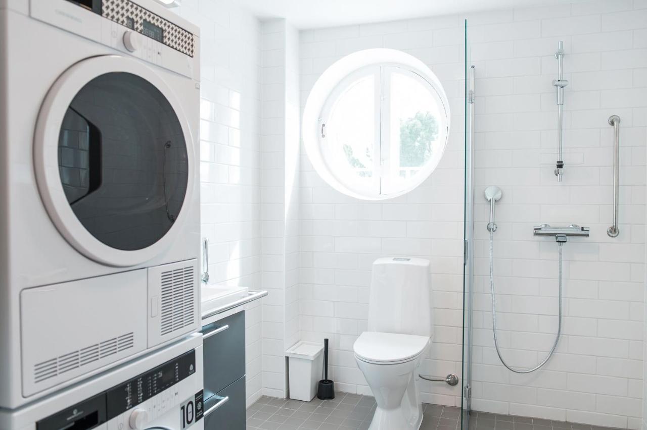 Forenom Serviced Apartments Helsinki Toeoeloe Esterno foto