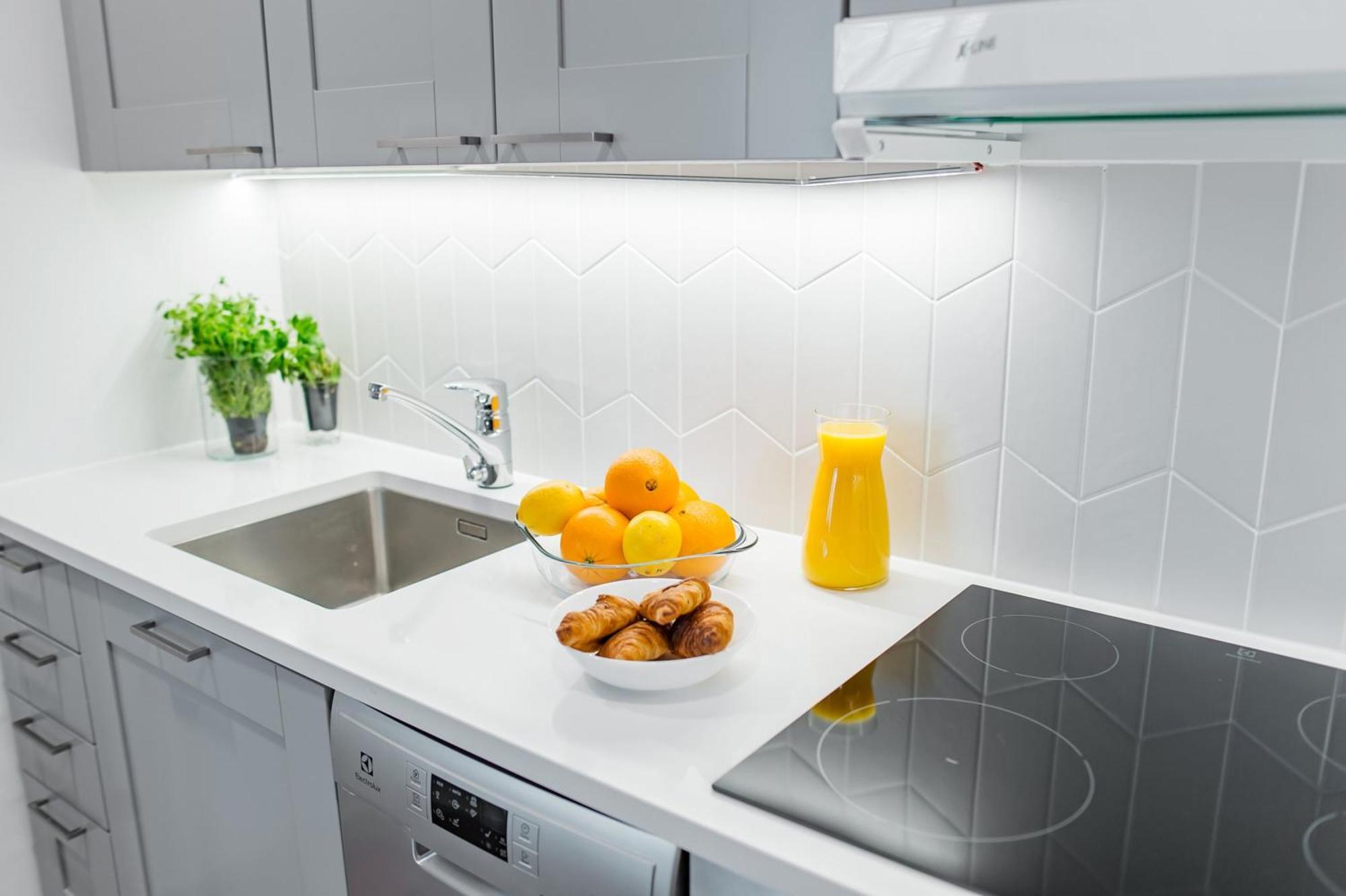 Forenom Serviced Apartments Helsinki Toeoeloe Esterno foto
